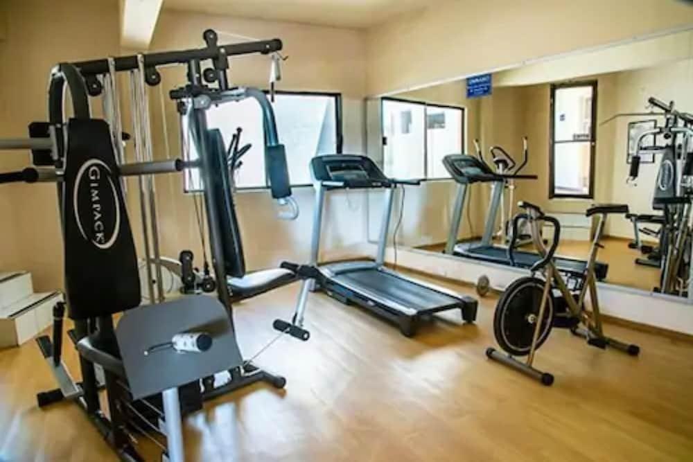 American Inn Hotel & Suites Parral Екстериор снимка