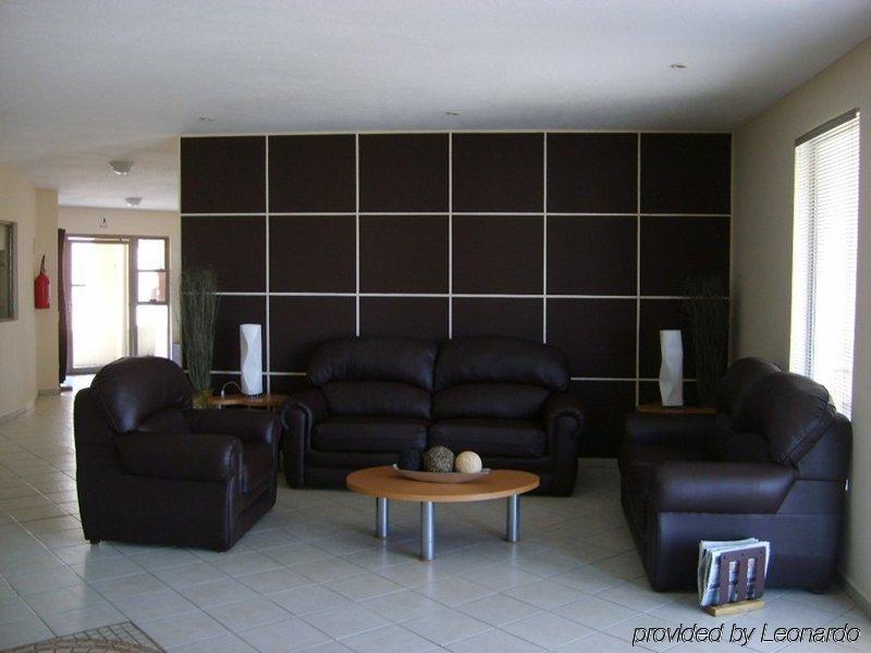 American Inn Hotel & Suites Parral Екстериор снимка
